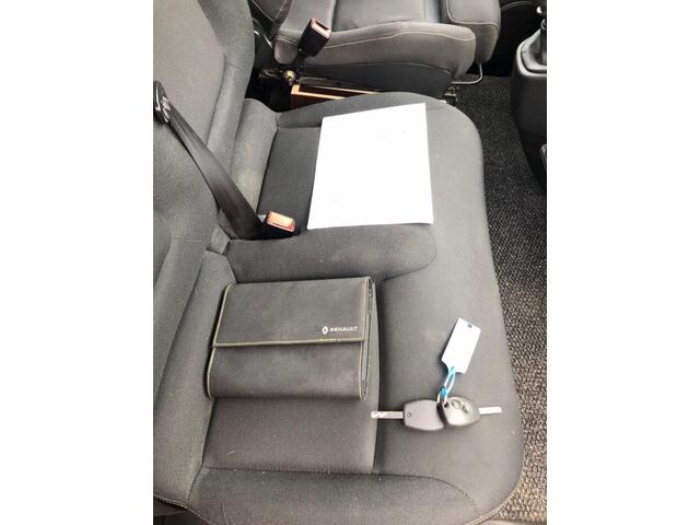 Renault TRAFIC 1.6 DCI NAP Logisch Nette staat.