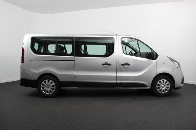 Renault TRAFIC Passenger 1.6 dCi Grand Authentique Energy incl. BPM/ BTW L2H1 8 persoons ! Navigatie Airco voor en achter Parkeer sensoren Cruise Control Bumpers in kleur
