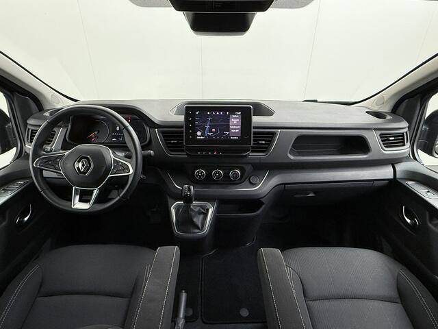 Renault TRAFIC 2.0DCI 150PK Dubbele Cabine T29 L2H1 Navi Airco Camera Trekhaak Cruise Control Lmv DC Black Edition Euro 6 Betonplex Vloer Lat om Lat Betimmering Schuifdeur 1e Eigenaar Origineel Nederlandse Auto