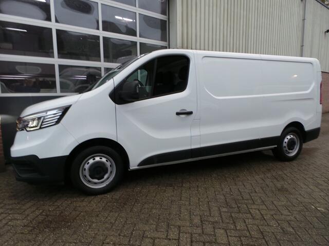 Renault TRAFIC 2.0 dCi 130 T30 L2H1 Airco,Cruise,Pdc,Trekhaak 3 persoons