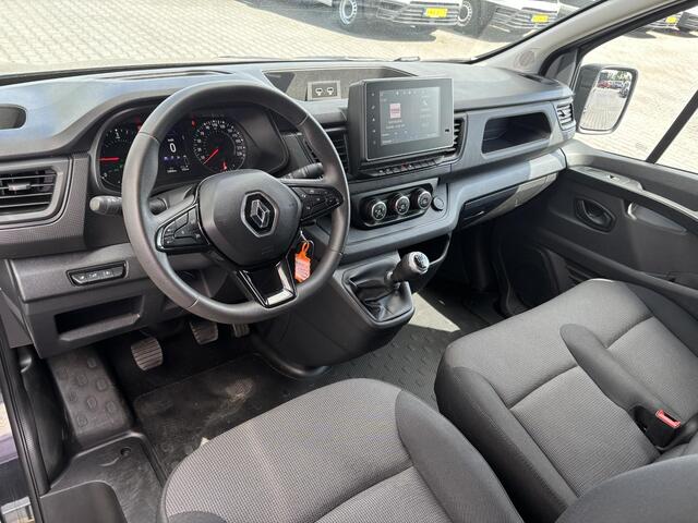 Renault TRAFIC 2.0 Blue dCi 130 T30 L2H1*A/C*CRUISE*CAMERA*3PERS