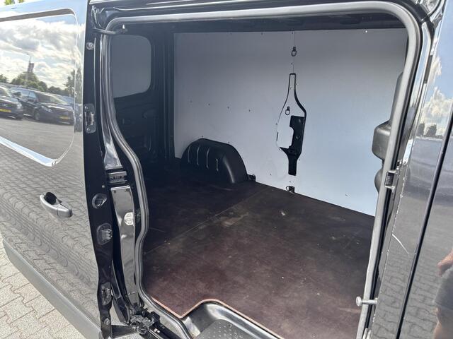 Renault TRAFIC 2.0 Blue dCi 130 T30 L2H1*A/C*CRUISE*CAMERA*3PERS