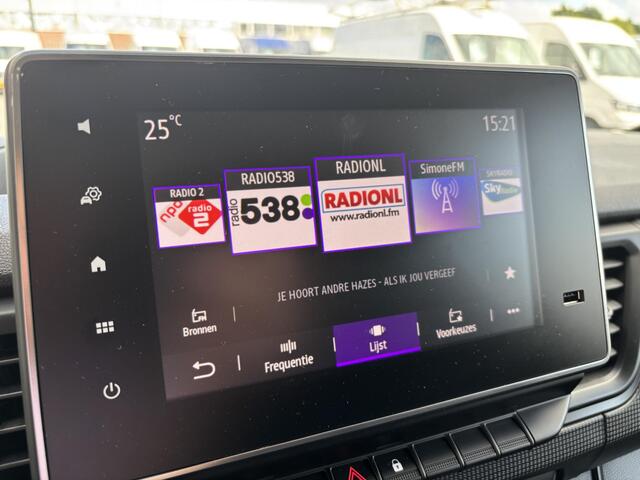 Renault TRAFIC 2.0 Blue dCi 130 T30 L2H1*A/C*CRUISE*CAMERA*3PERS