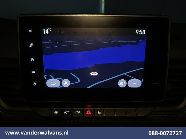 Renault TRAFIC 2.0 dCi 131pk L2H1 Euro6 Airco | Navigatie | LED | Cruisecontrol | Parkeersensoren Bijrijdersbank, 2500kg trekvermogen