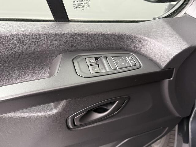 Renault TRAFIC 2.0DCi 130PK Lang Work Edition | Multimedia | 3-Persoons | Trekhaak | Betimmering