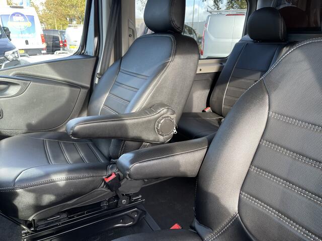 Renault TRAFIC 2.0 dCi 170pk automaat T29 L2H1 DC 5 persoons Luxe / vaste prijs rijklaar ¤ 24.950 ex btw / lease vanaf ¤ 407 / dubbele schuifdeur / trekhaak / camera / airco / cruise / navigatie !