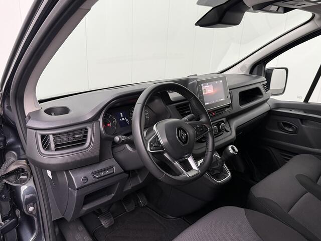 Renault TRAFIC 2.0DCi 130PK Lang Work Edition | Touchscreen | 3-Persoons | Trekhaak | Airco | Cruise