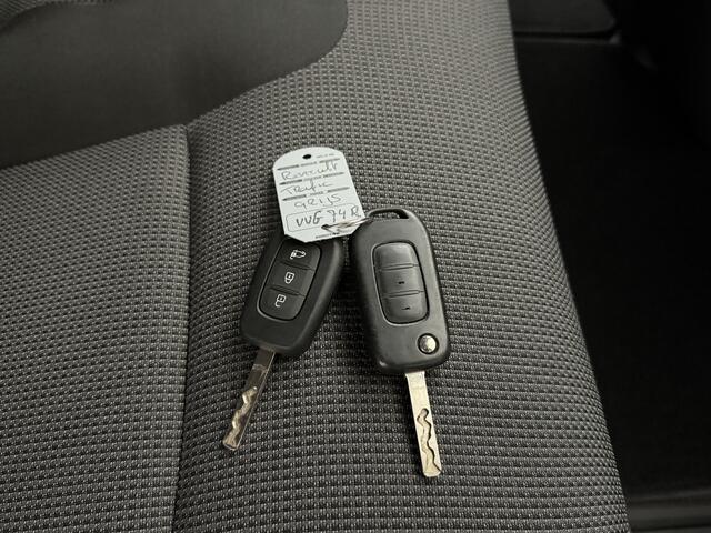 Renault TRAFIC 2.0DCi 130PK Lang Work Edition | Touchscreen | 3-Persoons | Trekhaak | Airco | Cruise