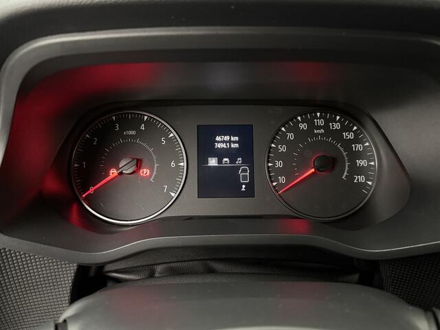 Renault TRAFIC 2.0DCi 130PK Lang Work Edition | Touchscreen | 3-Persoons | Trekhaak | Airco | Cruise