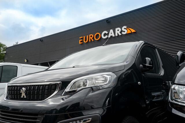 Renault TRAFIC 2.0 Blue dCi 150 EDC T30 L2H1 Advance Navigatie Airco Lichtmetalen velgen Betimmering Trekhaak Camera Parkeer sensoren Dab