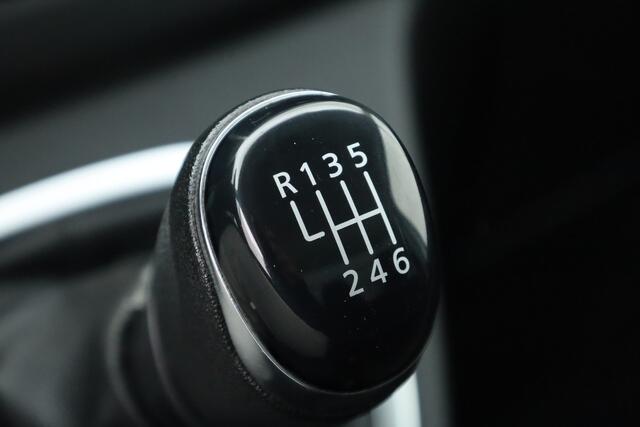 Renault TRAFIC 2.0 dCi 120pk L2H1 Comfort | 3pers. | Navi | Cruise | PDC | LED