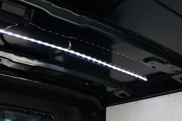 Renault TRAFIC 2.0 Blue dCi 170pk T29 L2H1 Extra DC - 2x Schuifdeur - Carplay - LED - Blind Spot - Navigatie - Camera - Trekhaak - Stoelverwarming - Rijklaar