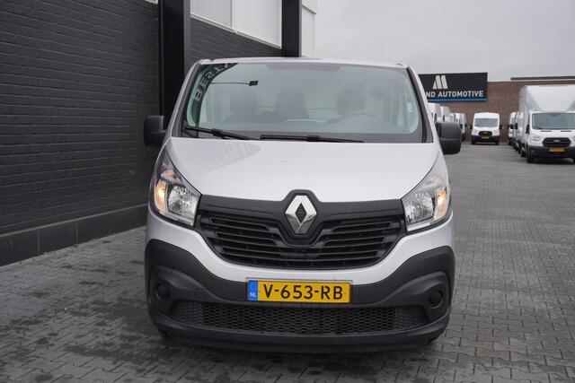 Renault TRAFIC 1.6 dCi 125PK EURO 6 - Airco - Navi - Cruise - ¤ 9.950,- Excl.
