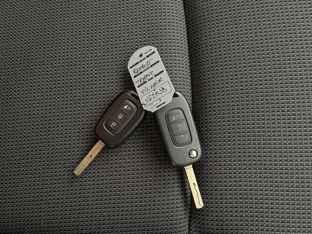 Renault TRAFIC 2.0Blue DCi 150PK Lang Dubbele Cabine | Navigatie | Camera | Airco | Cruise