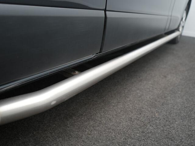 Renault TRAFIC - 9 Persoons bus! - All Seasonbanden - Cruise Control - Sidebars - Dealeronderhouden