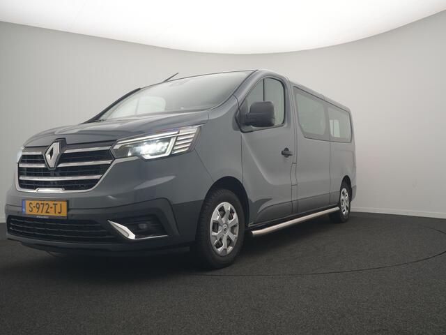 Renault TRAFIC - 9 Persoons bus! - All Seasonbanden - Achteruitrijcamera - Cruise Control - Sidebars - Trekhaak - Dealeronderhouden