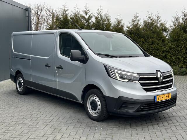 Renault TRAFIC 2.0 dCi / L2H1 / 24.451 KM !! / 1e EIG. / TREKHAAK / AIRCO / CRUISE / BLUETOOTH / 3-ZITS