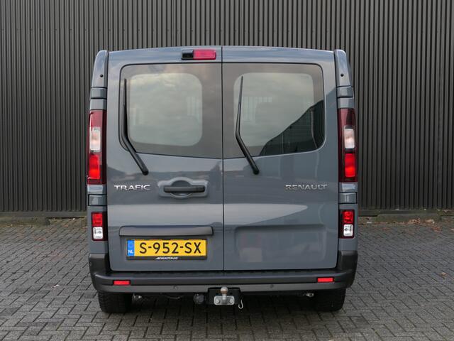 Renault TRAFIC Passenger 9 persoons! - Trekhaak - Allseasons - Navi - Sensor V+A