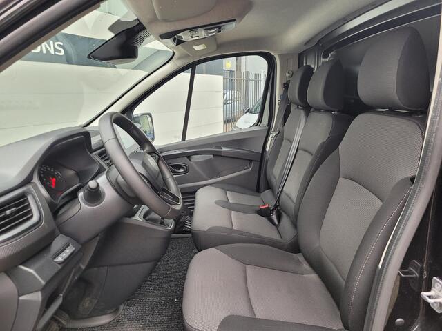 Renault TRAFIC 2.0 Blue dCi 110 T30 L2H1 Start | Side Bars | Airco | Cruise | Carplay