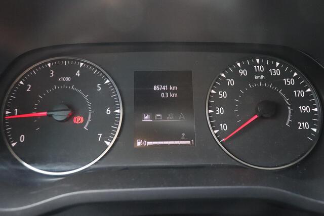 Renault TRAFIC 2.0 dCi 130 T30 L2H1 Work Edition | Airco | Navigatie | Dubbele schuifdeur | Trekhaak | Laadruimte betimmering | AppleCarplay AndroidAuto |