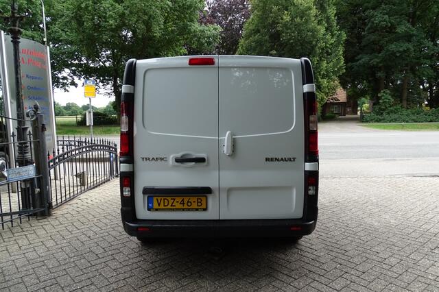 Renault TRAFIC 1.6 dCi T29 L1H1Comf NAVI 3 ZIT KASTEN INR NWST