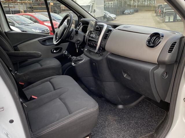 Renault TRAFIC 1.6 dCi EURO 6 T29 L2H1 DUBBEL CABINE 126 PK Comfort Energy, 6-PERSOONS, 6-BAK, AIRCO, CRUISE CONTROL, ACHTERUITRIJCAMERA, PARKEERSENSOREN, ELEK-RAMEN, BLUETOOTH-RADIO-USB-AUX-CARPLAY, LM-VELGEN, SIDEBARS, CENT-VERGRENDELING, TREKHAAK