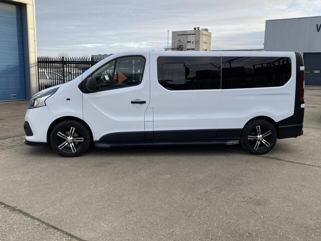 Renault TRAFIC 1.6 dCi EURO 6 T29 L2H1 DUBBEL CABINE 126 PK Comfort Energy, 6-PERSOONS, 6-BAK, AIRCO, CRUISE CONTROL, ACHTERUITRIJCAMERA, PARKEERSENSOREN, ELEK-RAMEN, BLUETOOTH-RADIO-USB-AUX-CARPLAY, LM-VELGEN, SIDEBARS, CENT-VERGRENDELING, TREKHAAK