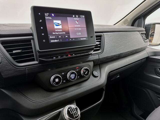 Renault TRAFIC 2.0 Blue dCi 130 T29 L2H1 Advance DC 2x Schuifdeur Led Dubbele cabine Betimmering Trekhaak Camera Lichtmetaal Parkeersensoren Carplay
