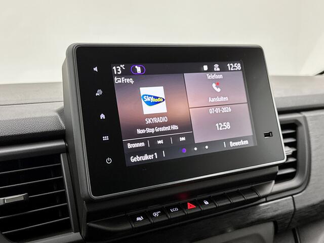 Renault TRAFIC 2.0 Blue dCi 130 T29 L2H1 Advance DC 2x Schuifdeur Led Dubbele cabine Betimmering Trekhaak Camera Lichtmetaal Parkeersensoren Carplay