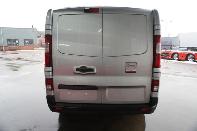 Renault TRAFIC 2.0 Blue dCi 130 T30 L2H1 Red Edition nr. v149 | Airco | Cruise | Apple CP + Android auto