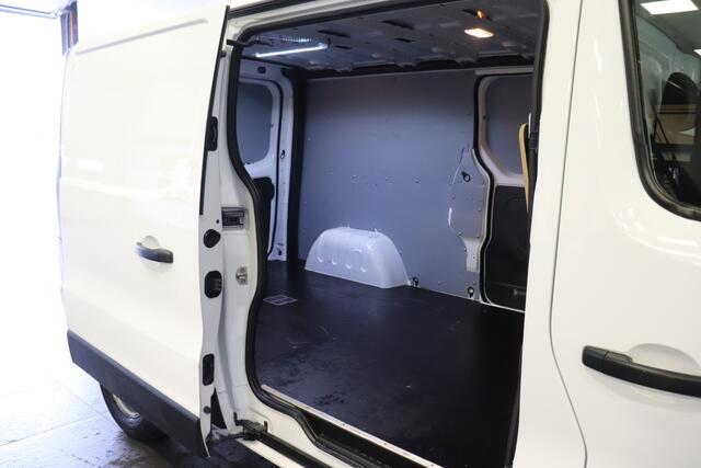 Renault TRAFIC 2.0 dCi L2 Automaat EURO 6 - Airco - Cruise - Trekhaak - ¤14.900,- Excl.