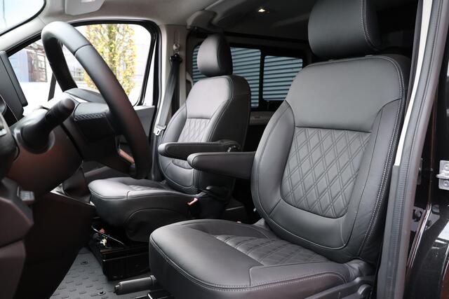 Renault TRAFIC 2.0 170 PK L2H1 DC | Dubbel Cabine | L+R Schuifdeur | Navigatie | Blind Spot | Camera | CarPlay | Trekhaak | Stoelverwarming | Virtual Cockpit | 5-Zitter | Dubbel cabine | NAP Logisch | NL Auto