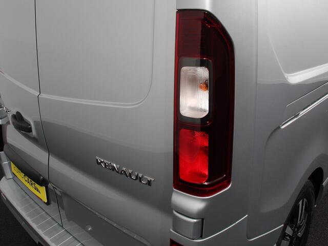 Renault TRAFIC 2.0 Blue dC1 150 EDC T29 L2H1 Extra Dubbele Cabine Navigatie Airco Lichtmetalen velgen Betimmering Trekhaak Camera Parkeer sensoren Dab