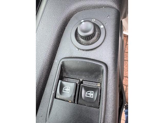 Renault TRAFIC 1.6 DCi T27 Comfort Edition 3 Zits Euro 6 1e Eigenaar 106.000km Airco,Cruisecontrol,Navigatie