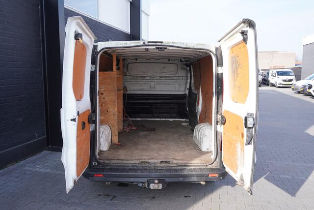 Renault TRAFIC 2.0 dCi 120PK L2 EURO 6 - Airco - Cruise - Trekhaak - ¤10.950,- Excl.