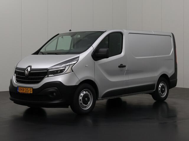 Renault TRAFIC 2.0DCi 145PK Automaat | Navigatie | Camera | Airco | Cruise | Trekhaak | 3-Zits