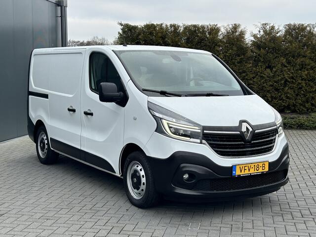 Renault TRAFIC 1.6 dCi / L1H1 / 1e EIGENAAR / ACHTERKLEP / INRICHTING / AIRCO / CRUISE / BLUETOOTH / 3-ZITS / 6 BAK