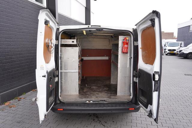 Renault TRAFIC 2.0 dCi 120PK EURO 6 - Airco - Navi - Cruise - ¤ 9.900,- Excl.