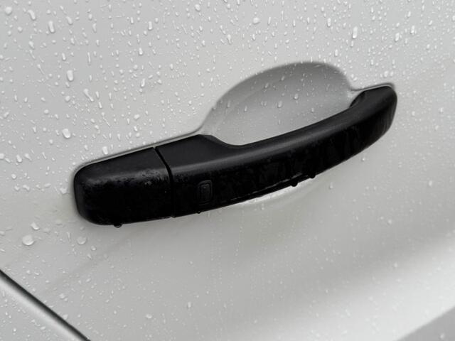 Renault TRAFIC 2.0D 130 pk L2 H1 - camera - trekhaak - sensoren v/a/z