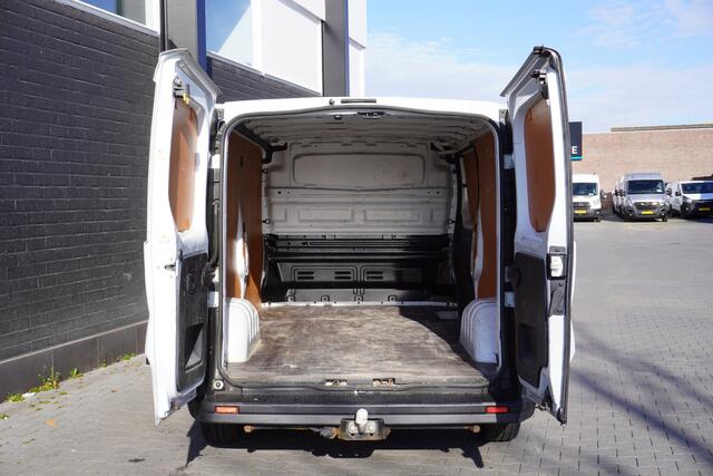 Renault TRAFIC 1.6 dCi L2 EURO 6 - Airco - Cruise - Trekhaak - ¤ 9.950,- Excl.