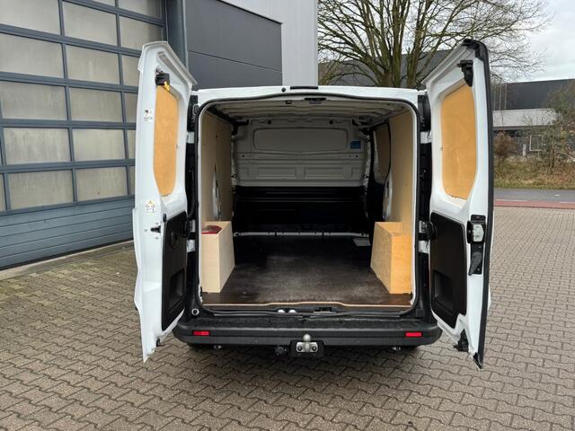 Renault TRAFIC 2.0D 130 pk L2 H1 Apple/Android - camera - trekhaak - sensoren v/a/z - betimmering