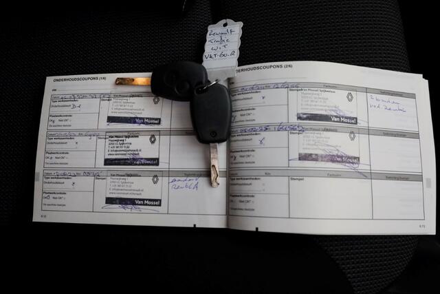 Renault TRAFIC 2.0 DCI 170pk L2H1 D.C. Airco/Navi/Camera 06-2021