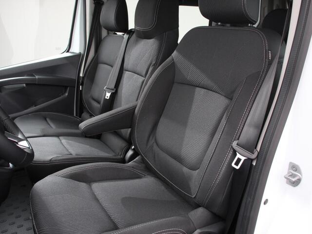 Renault TRAFIC 2.0 Blue dC1 150 EDC T29 L2H1 Extra Dubbele Cabine | Navigatie | Airco | Lichtmetalen velgen | Betimmering | Trekhaak | Camera | Parkeer sensoren | Dab