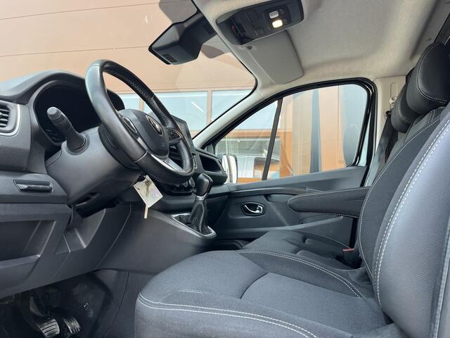 Renault TRAFIC 2.0 dCi 150 E6 L2 Work Edition 3 Zits Lease ¤380 p/m, Airco, Navi Carplay, PDC, Led, Imperiaal, Trekhaak, Cruise controle, Onderhoudshistorie aanwezig
