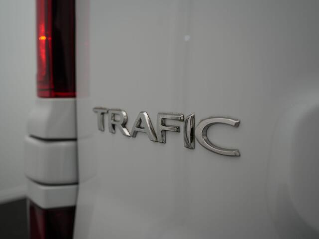 Renault TRAFIC 2.0 dCi 170 T29 L2H1 DC Luxe - Dubbele Cabine - Automaat - All Seasonbanden - Achteruitrijcamera - Trekhaak
