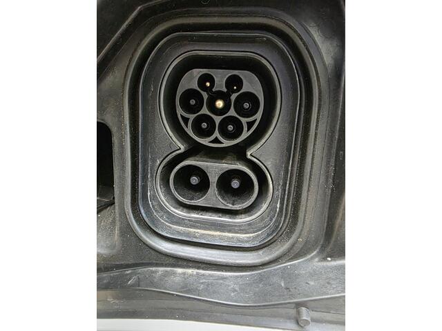 Renault TRAFIC -E-Tech /Citroen e-Jumpy XL L3 75kWh SNELLADER Rolstoelauto / Rolstoelbus 7-Persoons met Bodemverlaging