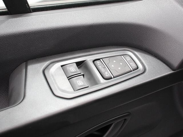 Renault TRAFIC 2.0 Blue dC1 150PK L2H1 Advance Dubbele Cabine Navigatie Airco Lichtmetalen velgen Betimmering Trekhaak Camera Parkeer sensoren Dab