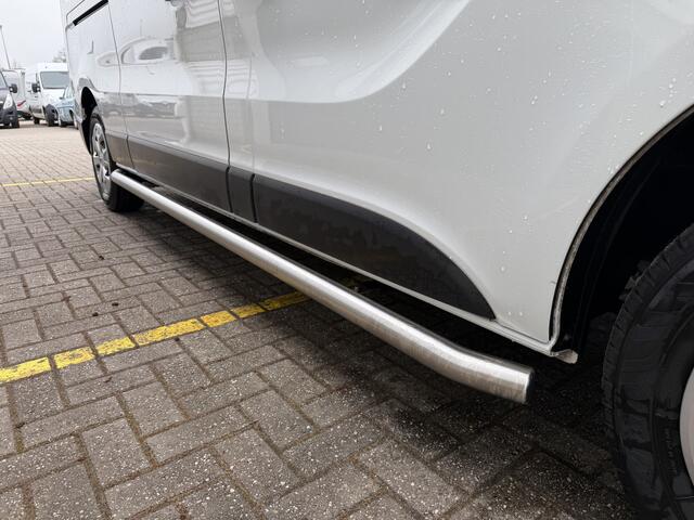 Renault TRAFIC 2.0 dCi 130pk T29 L2H1 DC 6 persoons Work Edition / vaste prijs rijklaar ¤ 24.950 ex btw / lease ¤ 407 / euro 6 / bpm vrij / trekhaak / airco / cruise / navigatie / isofix / sidebars