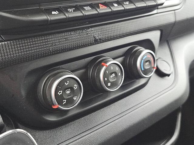 Renault TRAFIC 2.0 dCi 150 L2H1 2x zijdeur, automaat, airco, navi, camera, pdc, trekhaak