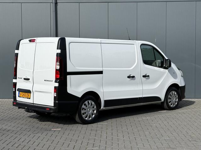 Renault TRAFIC 1.6 dCi 126 PK / L1H1 / 1e EIG. MOOIE BUS / ECC AIRCO / CRUISE / TREKHAAK / NAVI / CAMERA